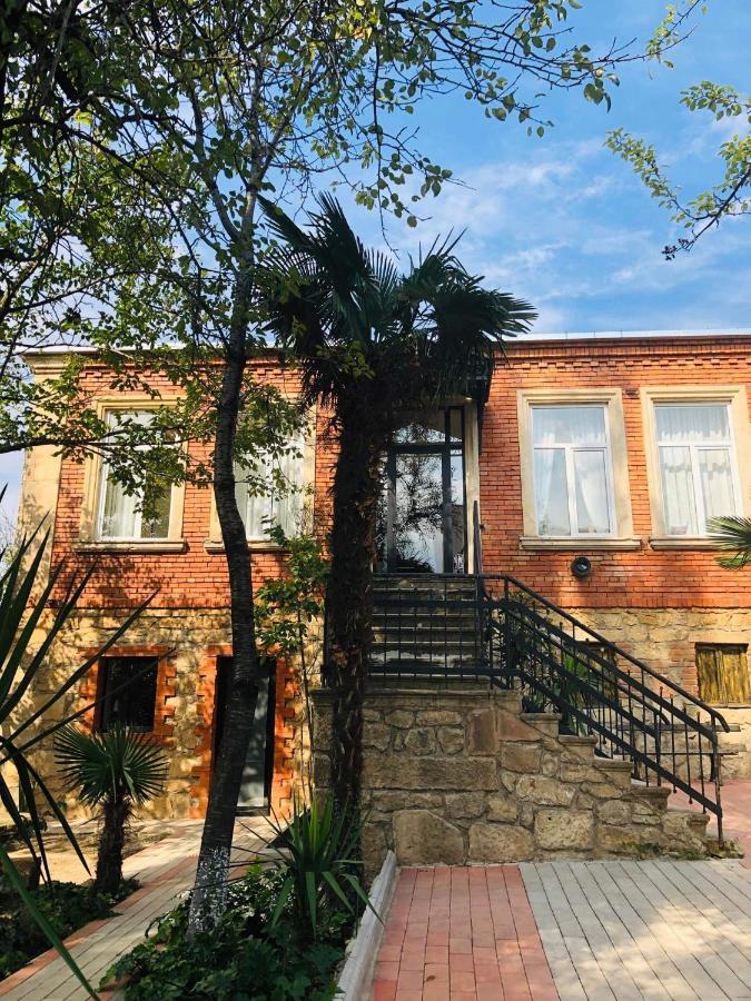 Guest House Hello Kutaissi Exterior foto